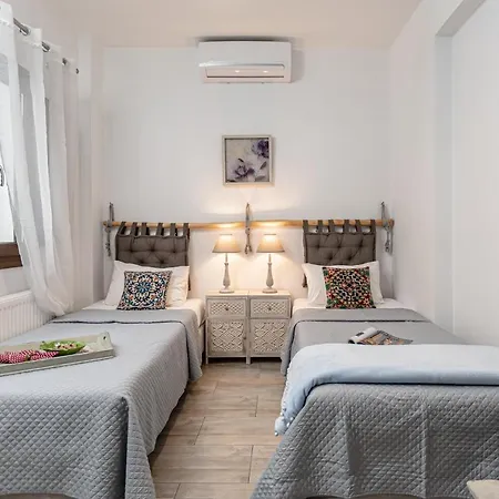 Friends & Fam Apt,town Of Naxos Island,by Naxosvibe Apartamento